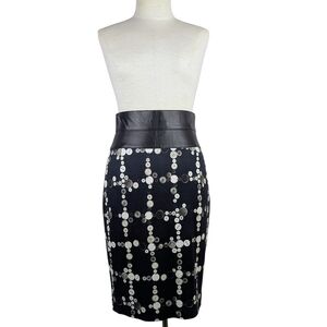 Akris Punto Pencil Skirt Faux Leather High Waist Button Print Black 4 LIKE NEW